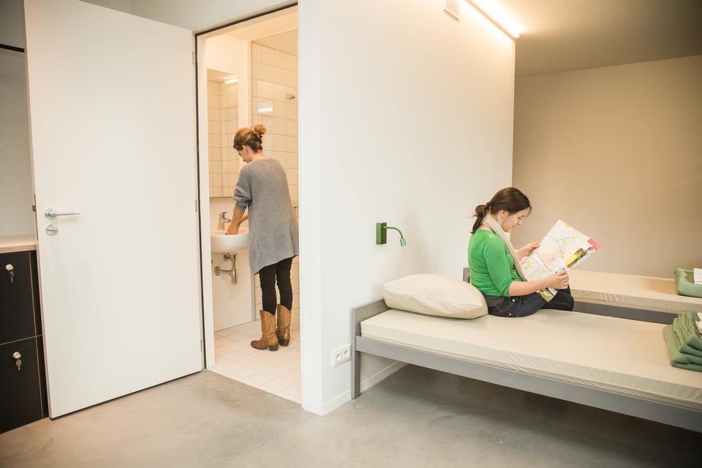 Hostel Groeninghe Кортрейк Номер фото
